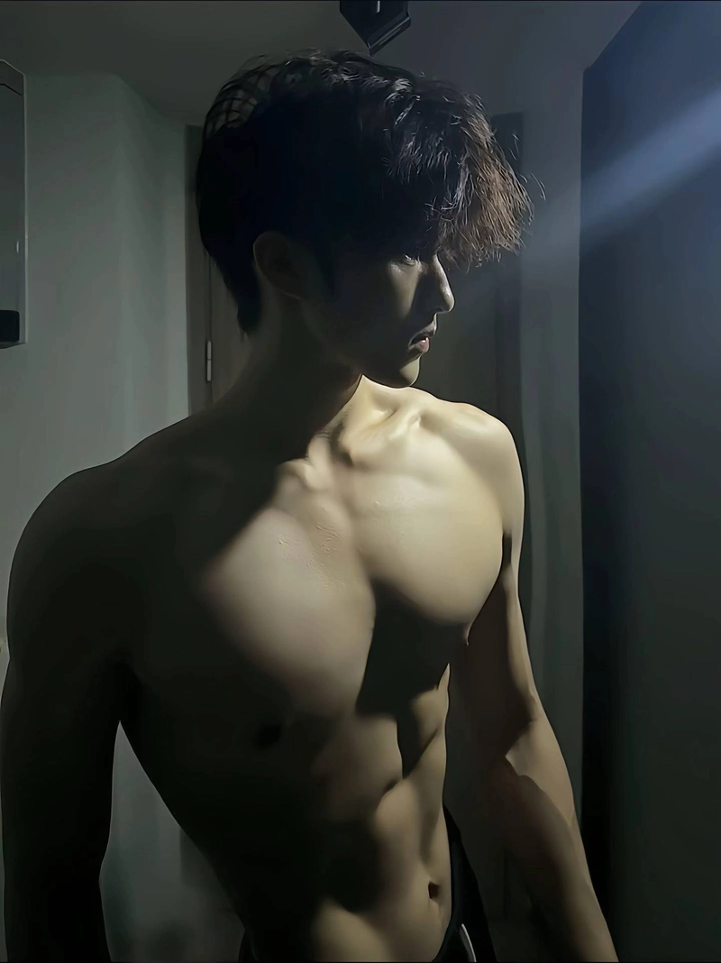 anh chàng 6 múi