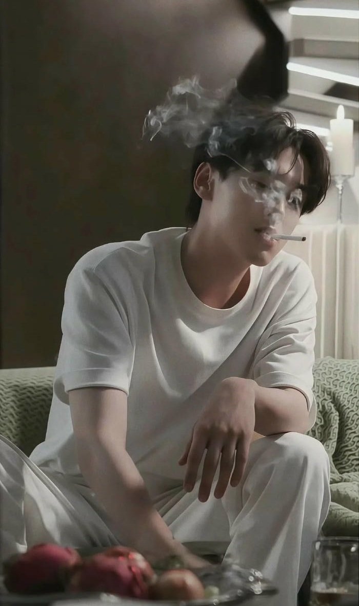 ảnh con trai hút thuốc cuốn hút