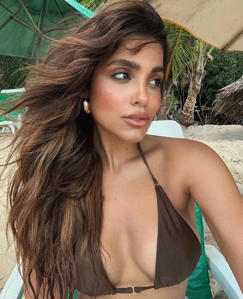 ảnh gái tây mặc bikini thời trang