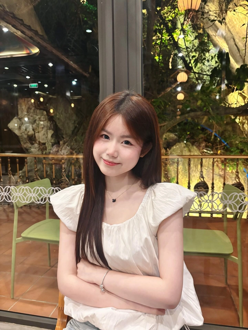 ảnh hot girl tóc dài đẹp cực phẩm