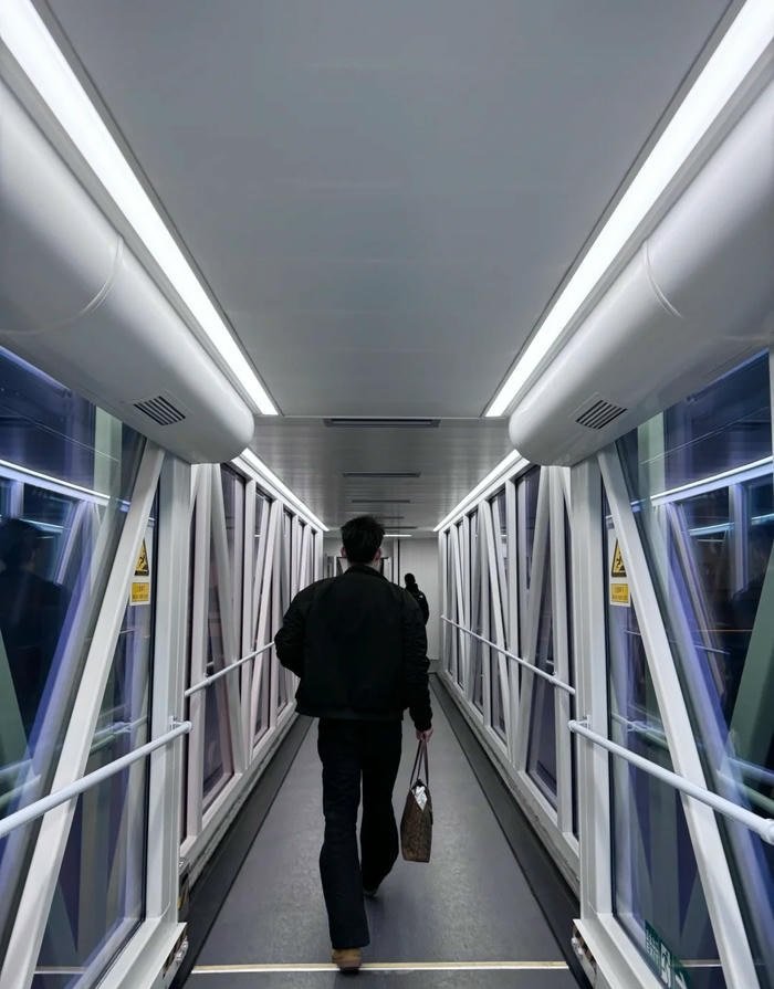 ảnh trai đẹp chụp sau lưng