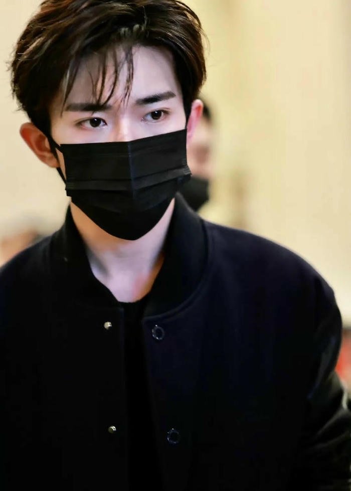 ảnh trai đẹp đeo khẩu trang ngầu