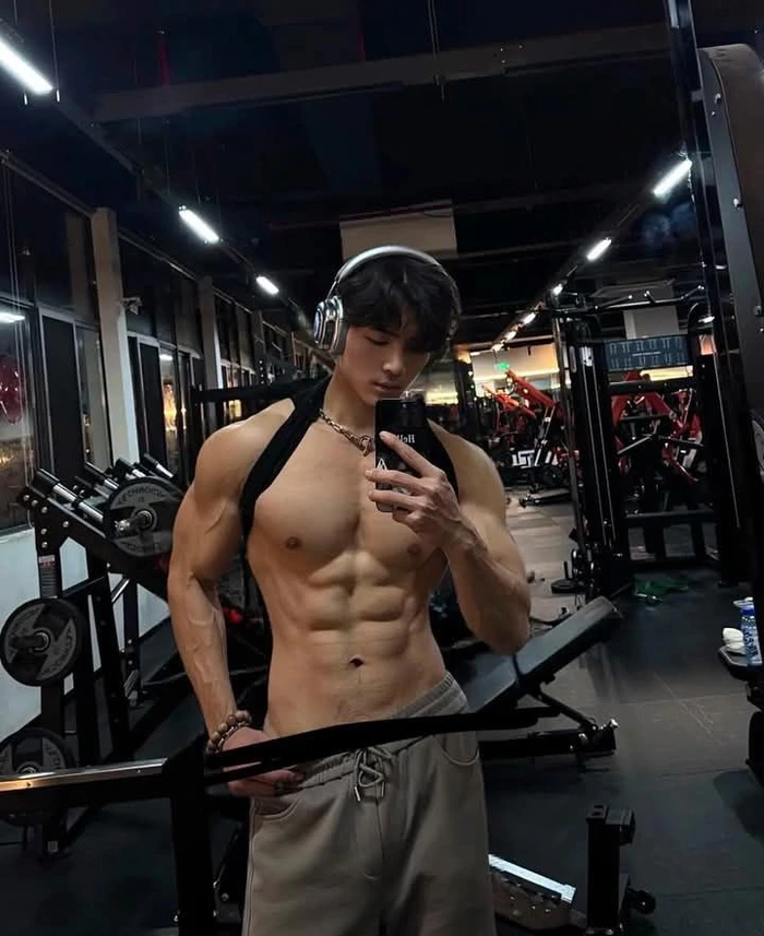 ảnh trai tập gym đẹp 10