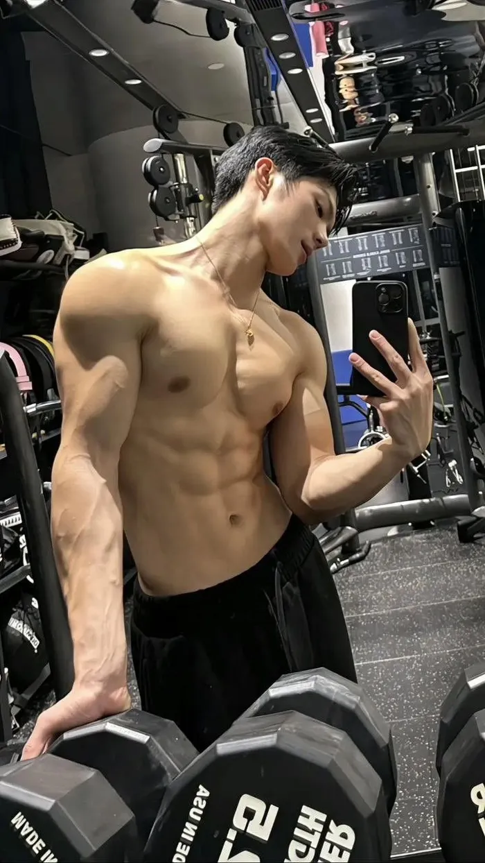 ảnh trai tập gym đẹp 6
