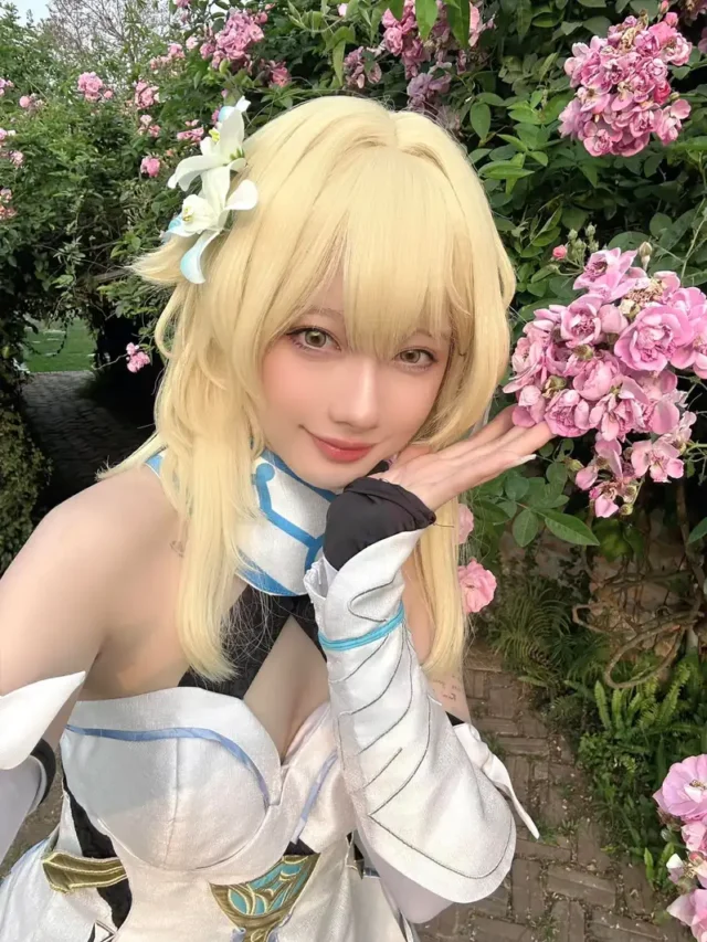 Trọn bộ ảnh Nguyễn Thị Hà Vi cosplay đẹp ngọt ngào