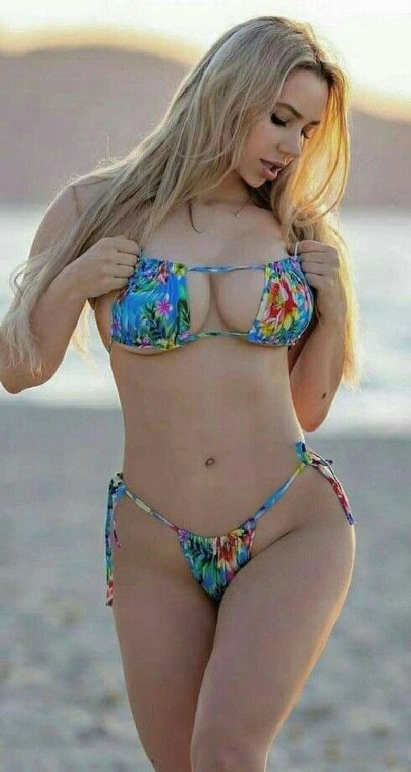 gái mỹ mặc bikini khoe dáng