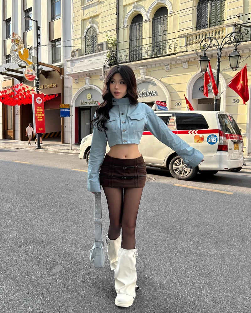 gái xinh 2k khuyến rũ