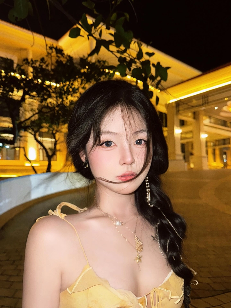 hot girl 2k5 ngọt nước