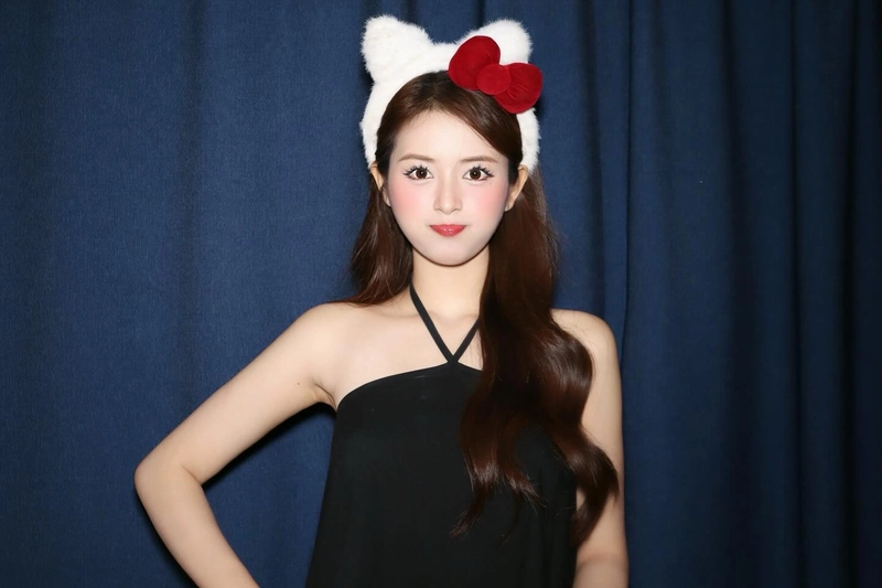 hot girl 9x pose ảnh