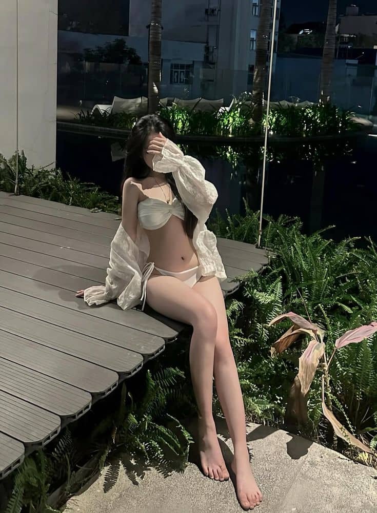 model nu trung quoc bikini