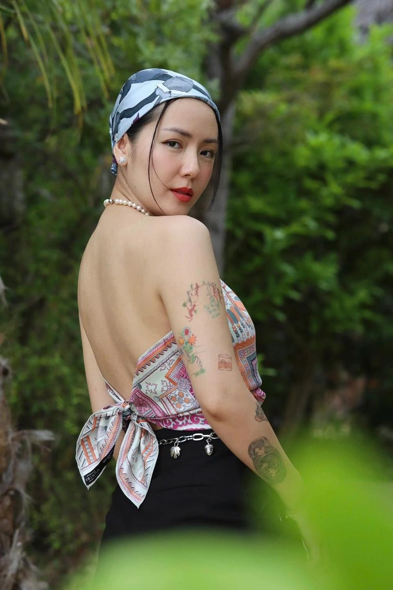 phương linh bikini 2