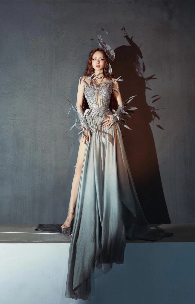 phương ly bikini 22