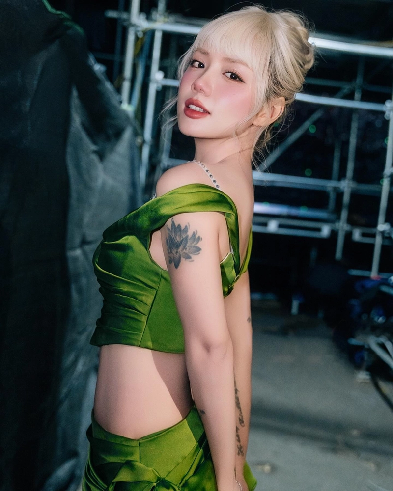 phương ly bikini 30