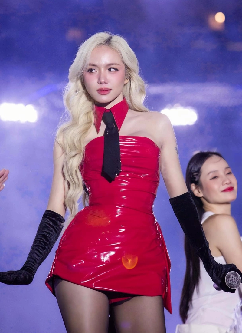 phương ly bikini 6