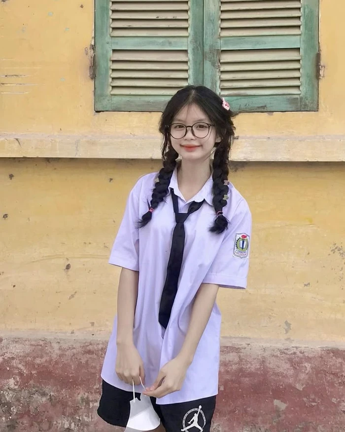 ảnh con gái lớp 7