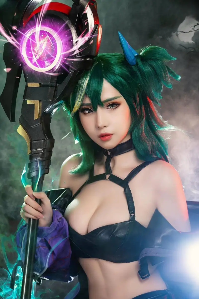 ảnh cosplay điêu thuyền dâm đãng