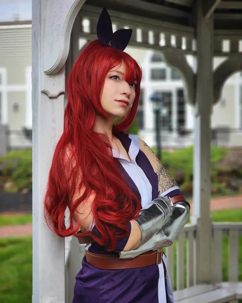 ảnh cosplay erza quyến rũ