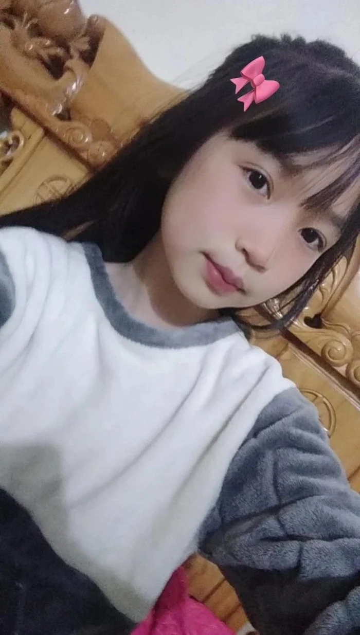 ảnh gái lớp 6 18