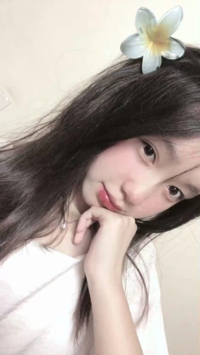 ảnh gái lớp 8 20