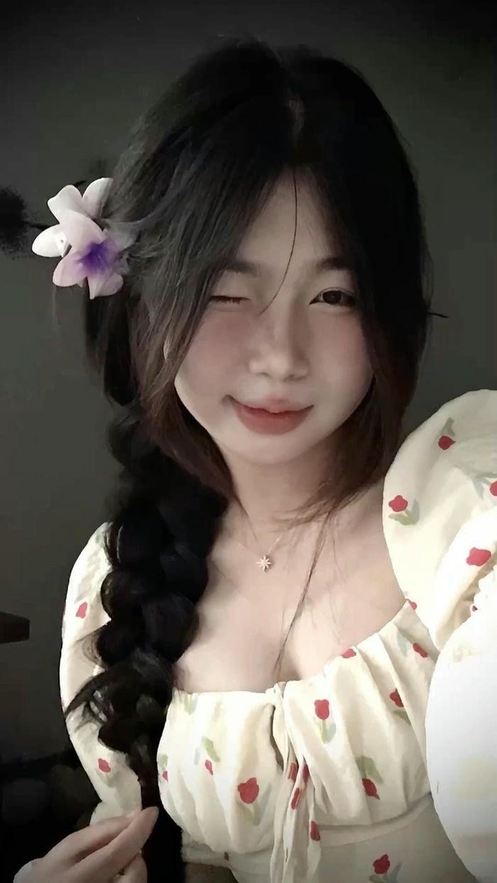 ảnh gái lớp 8 trong sáng