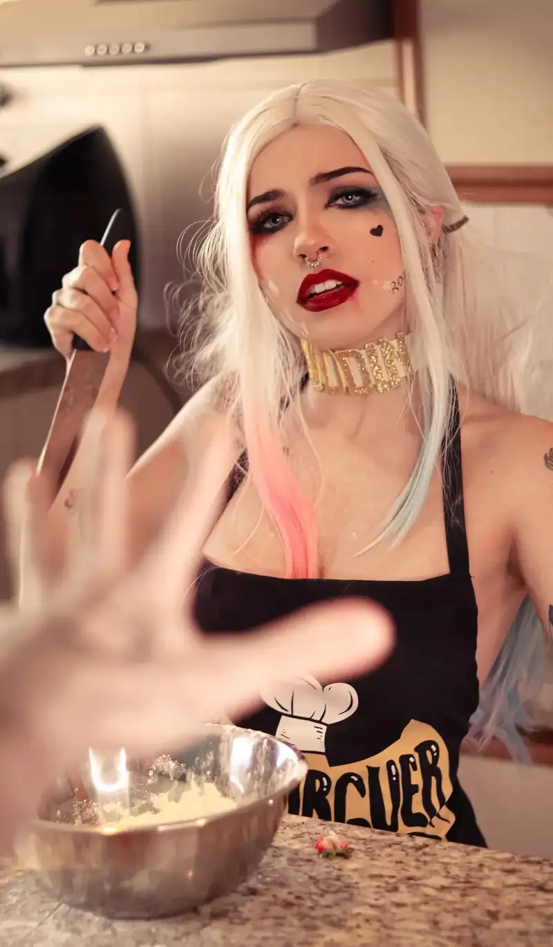 ảnh harley quinn cosplay xinh nhất