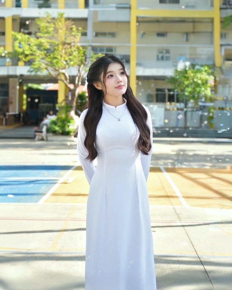 ảnh nữ xinh cấp 3 mặc áo dài