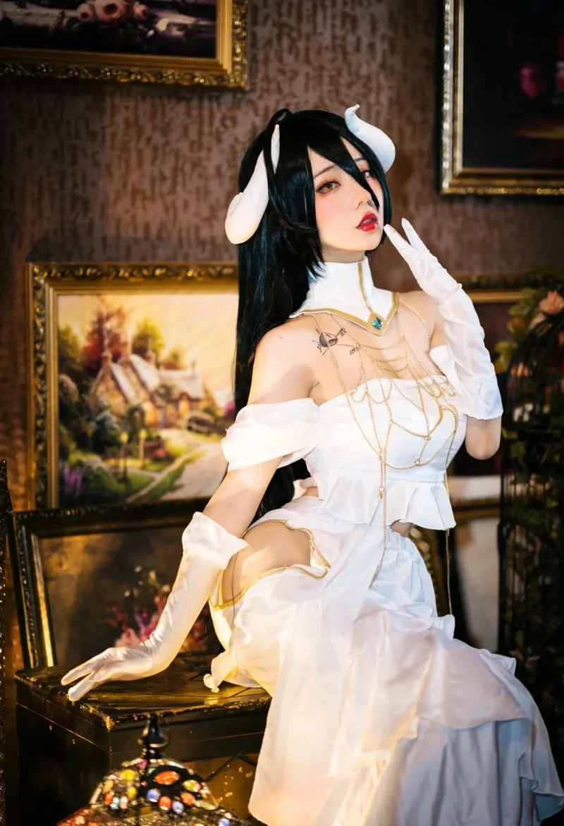 cosplay albedo 22