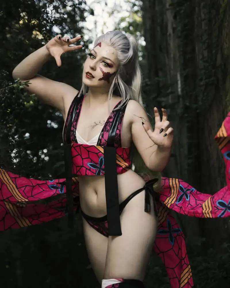 cosplay daki đào tròn