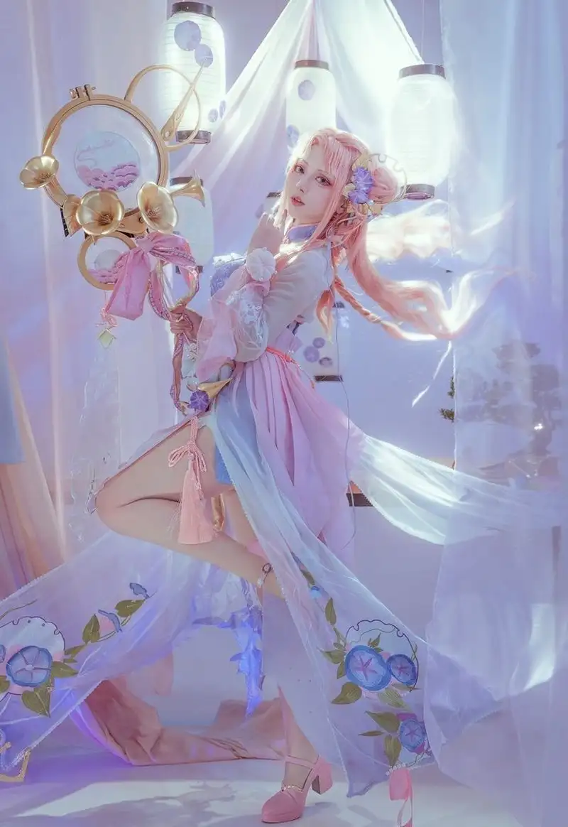 cosplay điêu thuyền gợi dục