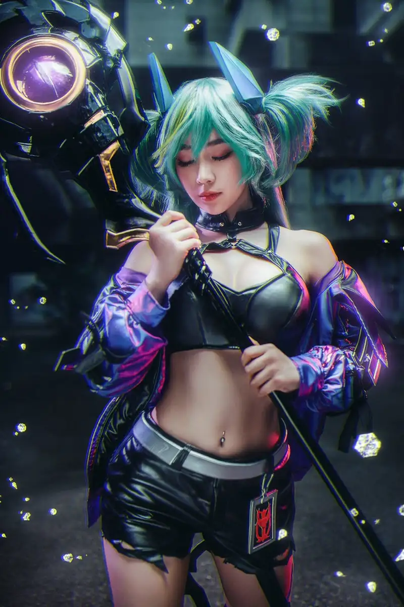 cosplay điêu thuyền vú khủng