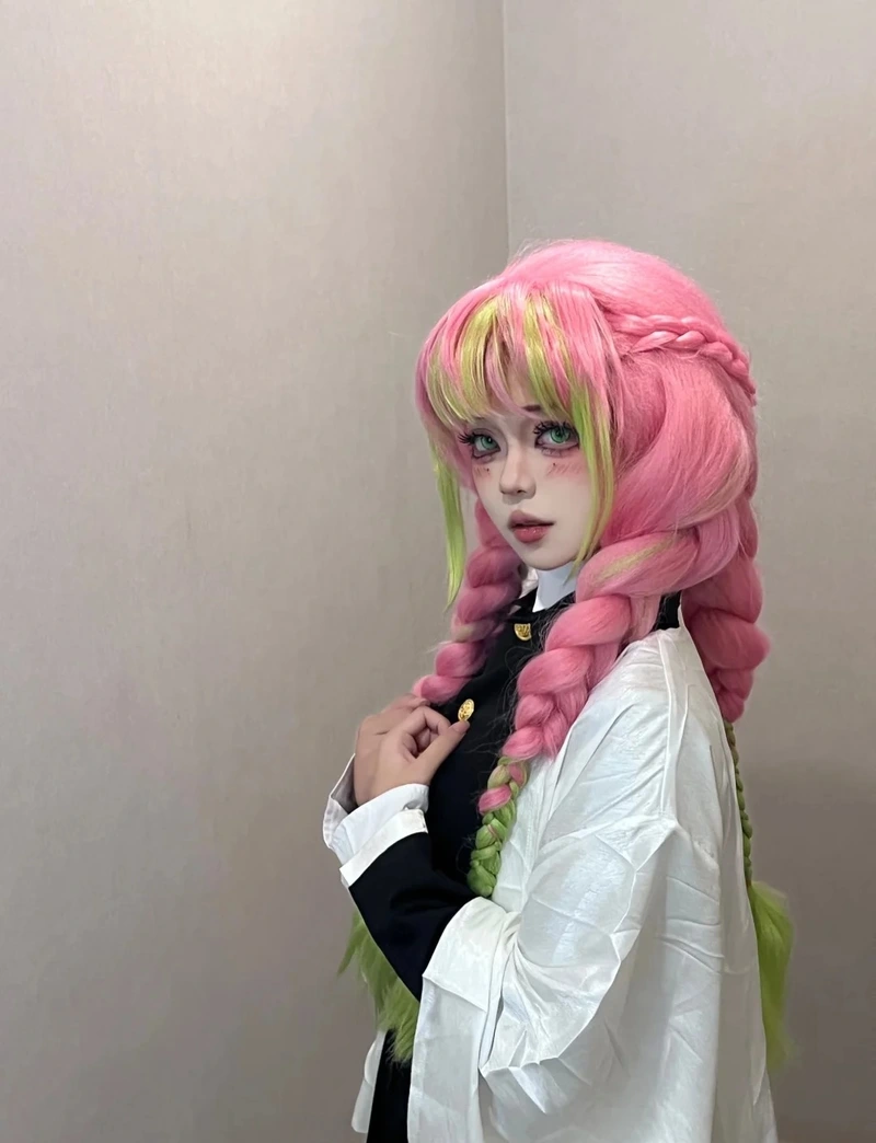 cosplay mitsuri kimetsu no yaiba(1)