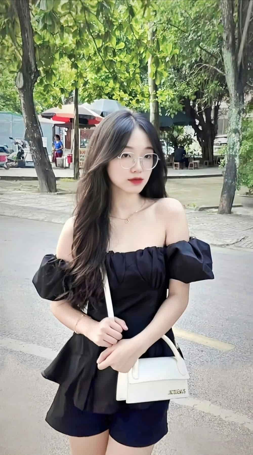 gái xinh 18 tuổi hiền