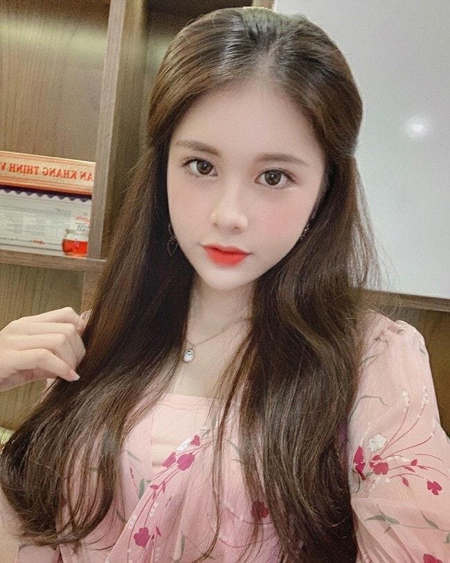 gai xinh 9x phong cach