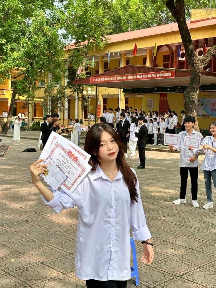 gái xinh học sinh ngây