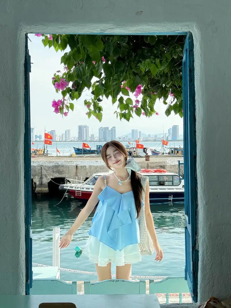 hình gái xinh 2k10