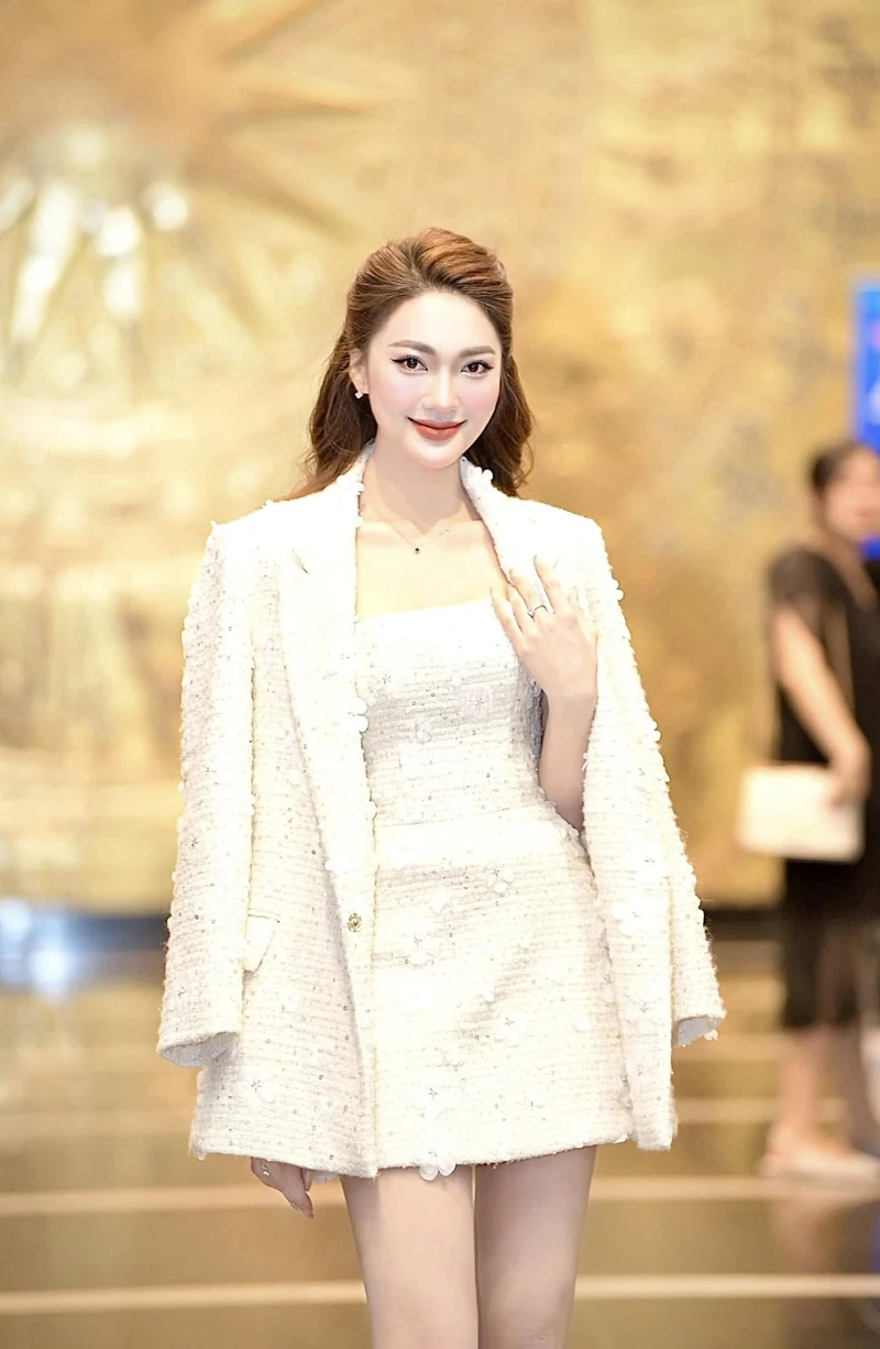 hot girl ngọc miu 1