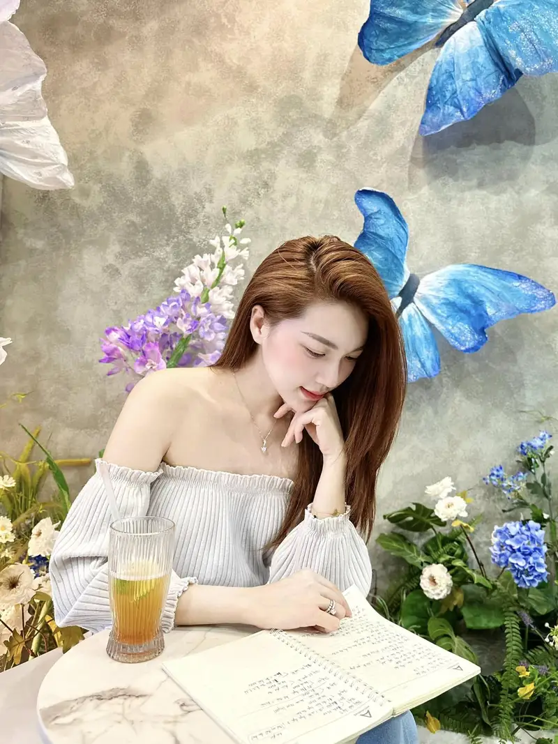 hot girl ngọc miu 11