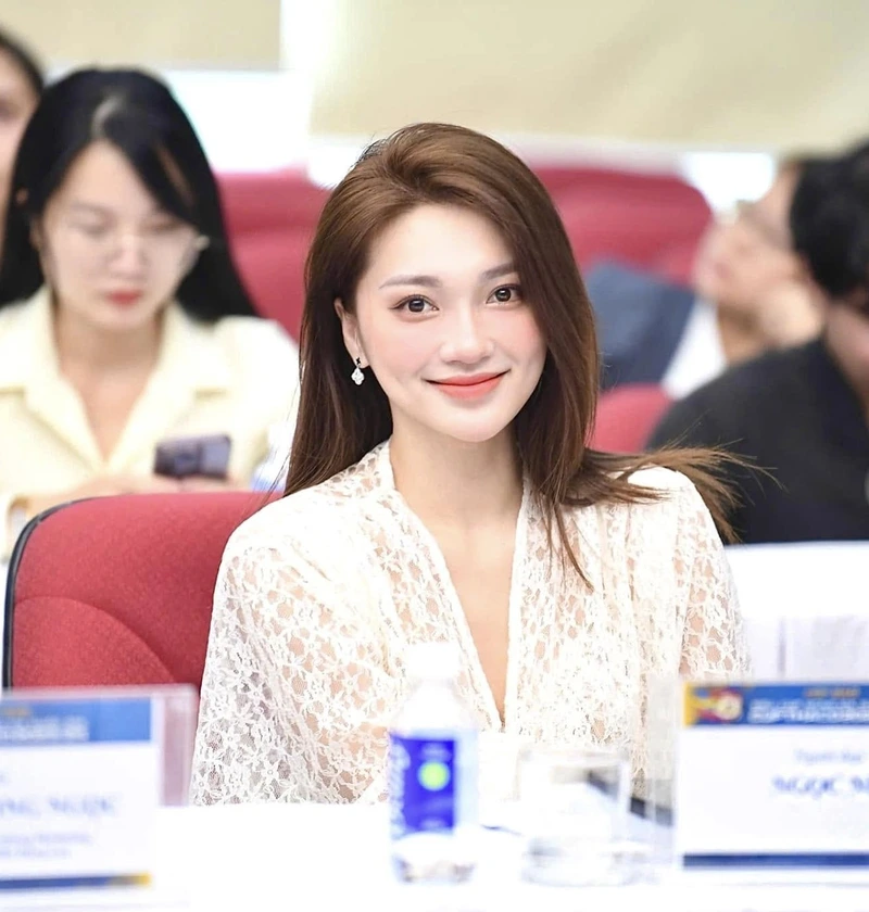 hot girl ngọc miu 14