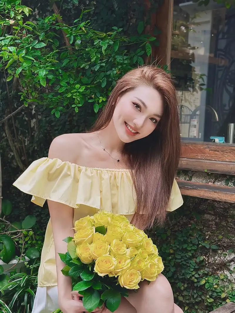 hot girl ngọc miu 5