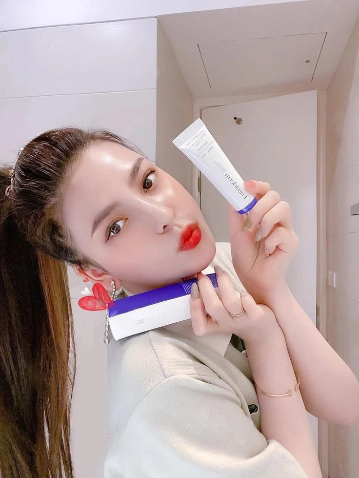 hot girl nguyễn hoàng mai ly 14