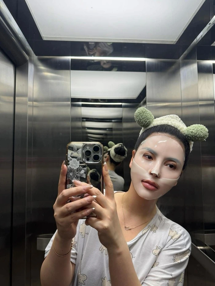 hot girl nguyễn hoàng mai ly 28