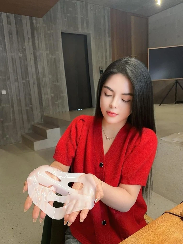 hot girl nguyễn hoàng mai ly 5