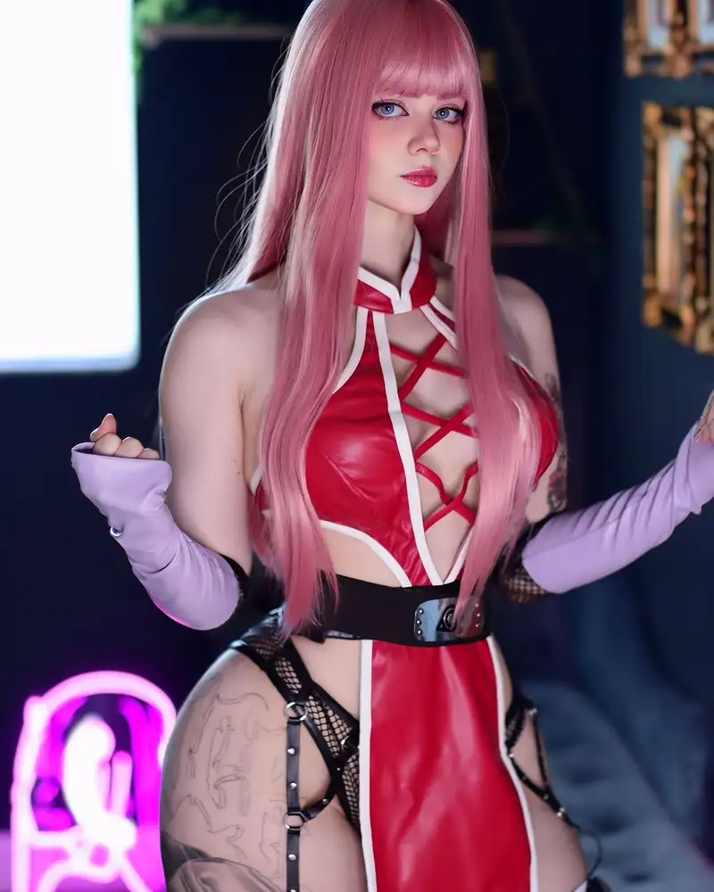 sakura cosplay gợi dục