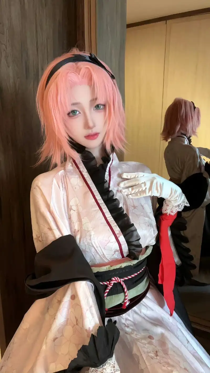 sakura cosplay sexy