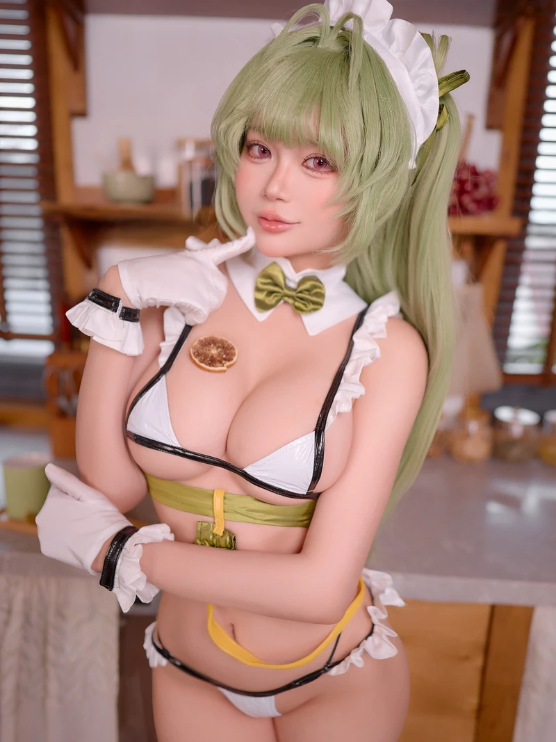 zinie quỳnh cosplay 26