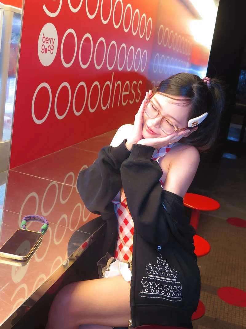 zinie quỳnh cosplay 27