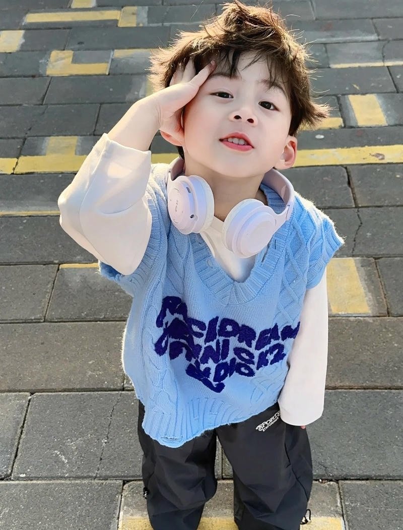 ảnh bé trai dễ thương