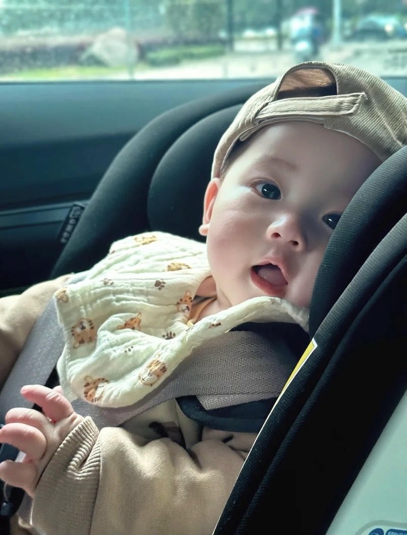 ảnh bé trai kháu khỉnh cute