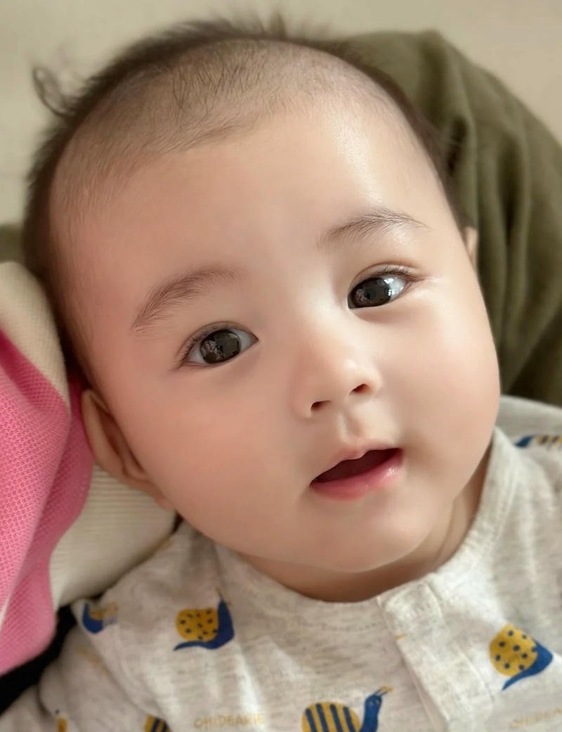 ảnh bé trai kháu khỉnh đáng yêu