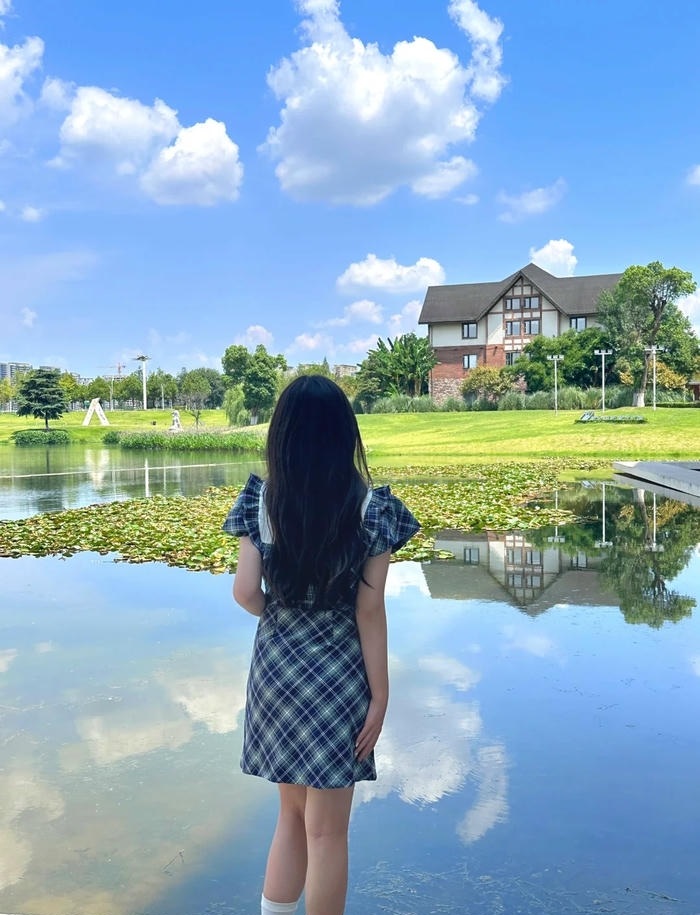 ảnh cô gái quay lưng 8